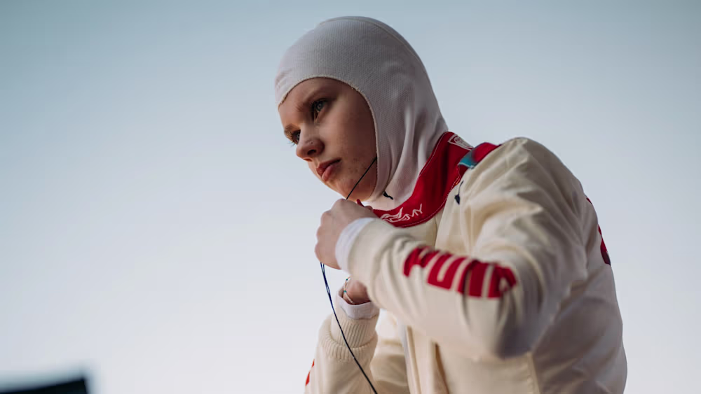 Robertson overcomes early F1 Academy setbacks to score 13 points at Silverstone and build momentum for the second half of the 2026 season