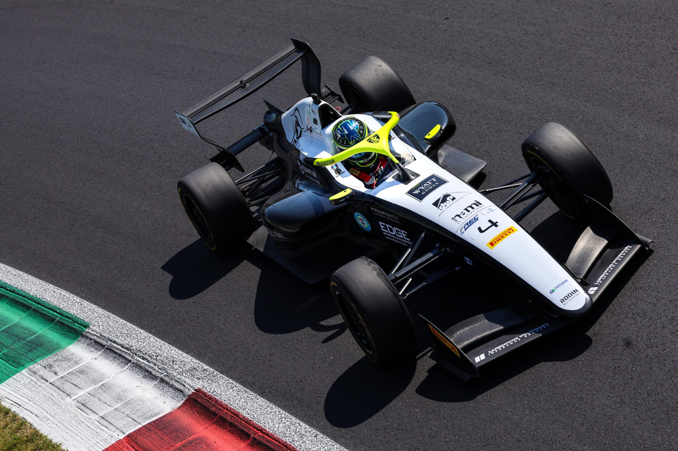 Reza Seewooruthun and Zhenrui Chi topped Thursday’s 2026 FREC Collective Tests as Round 4 began with a closely matched Monza field.
