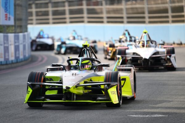 Beckmann “had to defend really hard” against Rowland at Formula E London E-Prix David Beckmann, Cupra Kiro, London E-Prix
