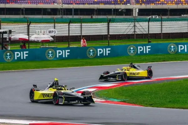 Jake Dennis and Felipe Drugovich during the 2026 Shanghai Formula E weekend for Andretti Formula E
