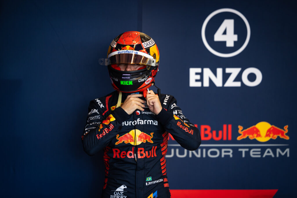 Enzo Fittipaldi racing in F2 with Red Bull/AlphaTauri F1 colors at the 2023 Abu Dhabi GP.