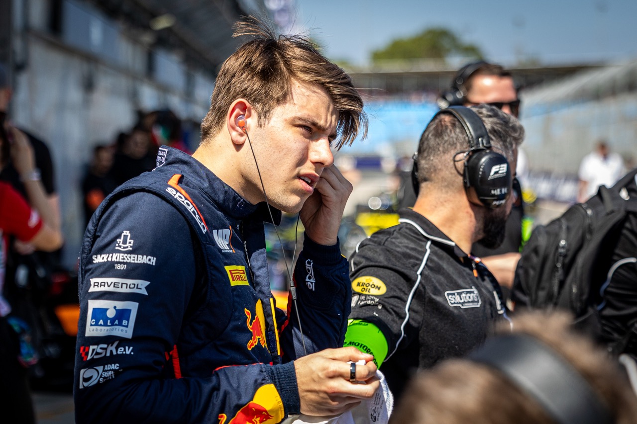 Tim Tramnitz #17 MP Motorsport, during round 1 of the FIA Formula 3 Championship at Albert Park Circuit in Melbourne on March 13-16, 2025.