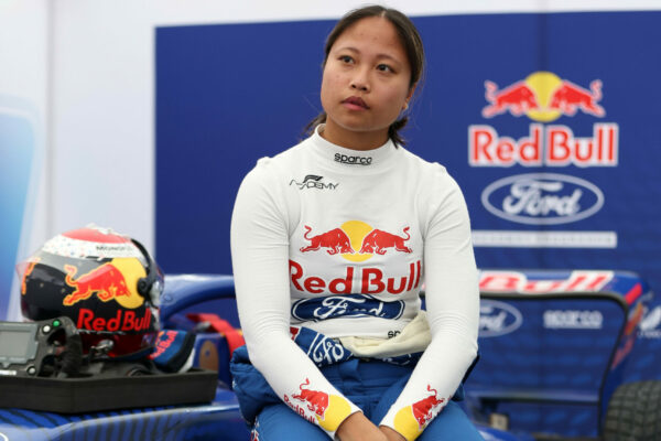 Chloe Chambers looks on during practice ahead of F1 Academy Dutch GP