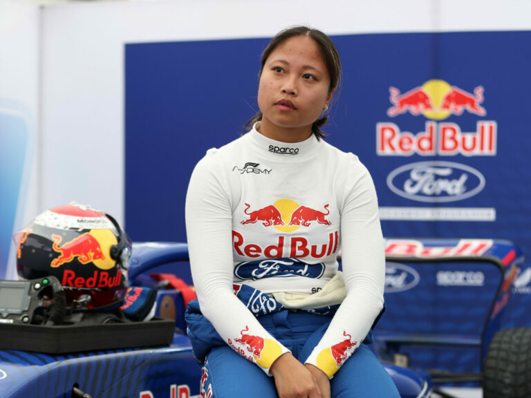 Chloe Chambers looks on during practice ahead of F1 Academy Dutch GP