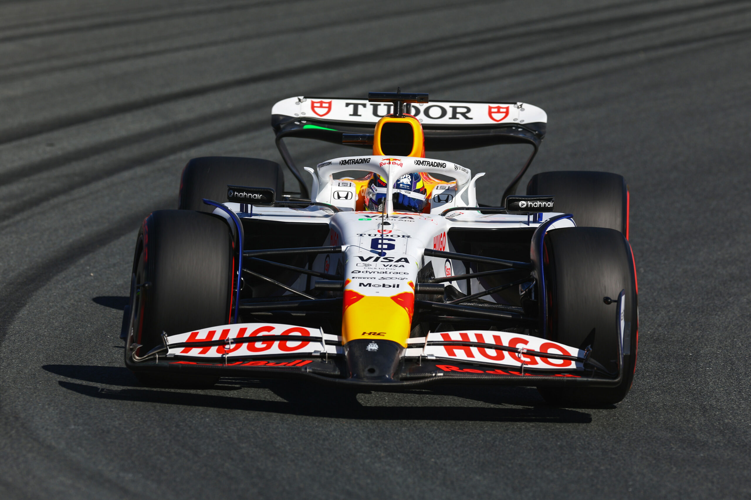 Isack Hadjar secured a stunning second row start for the F1 Dutch GP tomorrow afternoon. The Racing Bulls driver delivered when it mattered most to qualify P4.