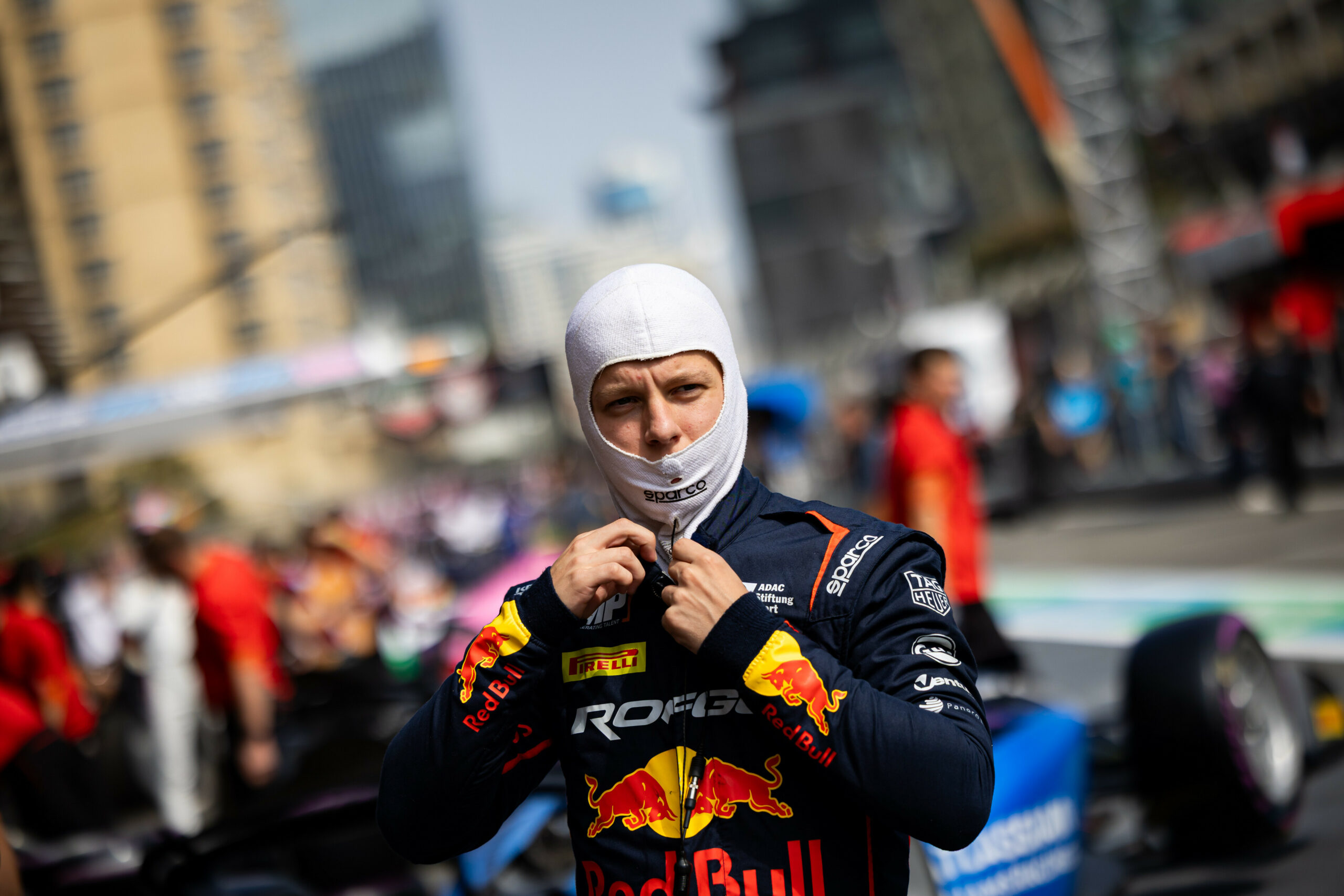 Goethe entered his first full F2 campaign in 2025 with high expectations. As a junior driver partnering Richard Verschoor at MP Motorsport.