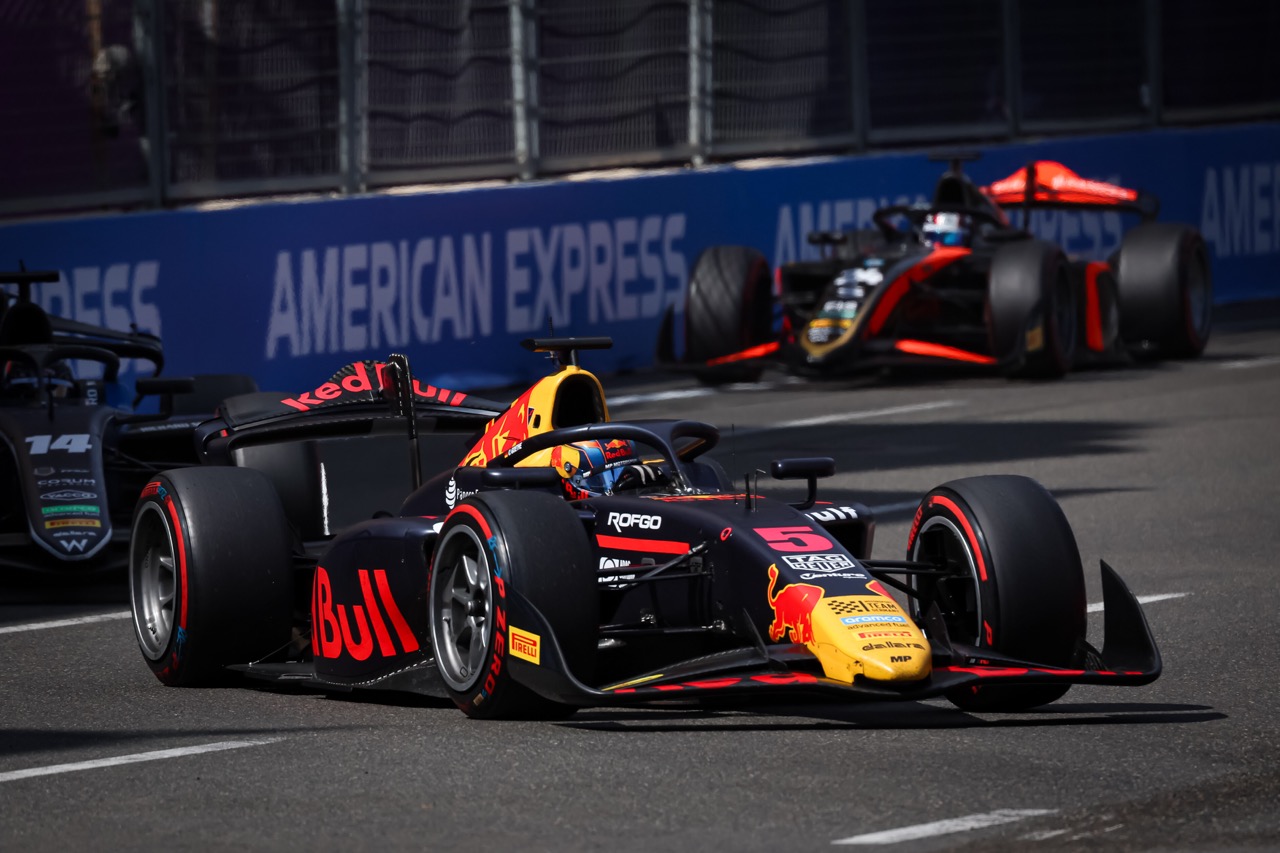 Ollie Goethe claims first ever F2 pole position during Qualifying at the 2025 Qatar GP