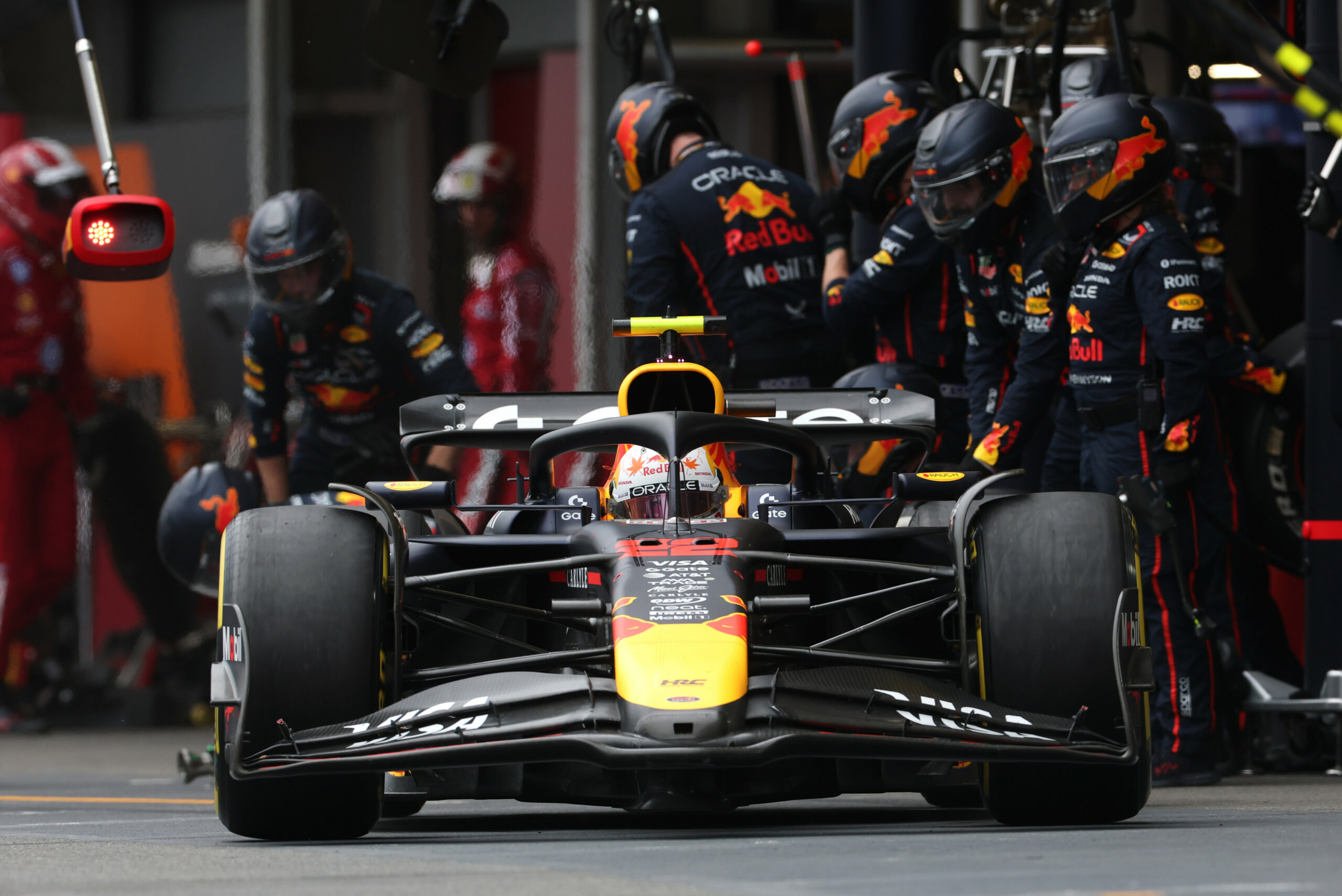 Yuki Tsunoda's Red Bull pit stopping during Azarbaijan GP in Baku