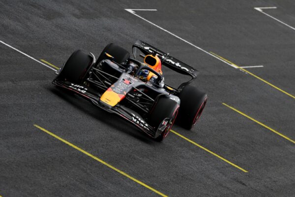 Max Verstappen of the Netherlands driving the (1) Oracle Red Bull Racing RB21 on track during the Sprint ahead of the F1 Grand Prix of Brazil at Autodromo Jose Carlos Pace on November 08, 2025 in São Paulo, Brazil.