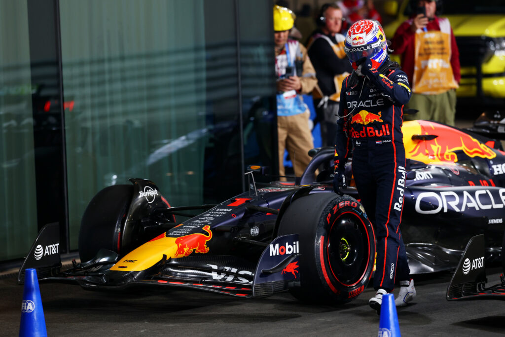 Verstappen is not hopeful for a strong sprint race ahead of the F1 Qatar GP as he continues to struggle with oversteer and understeer.