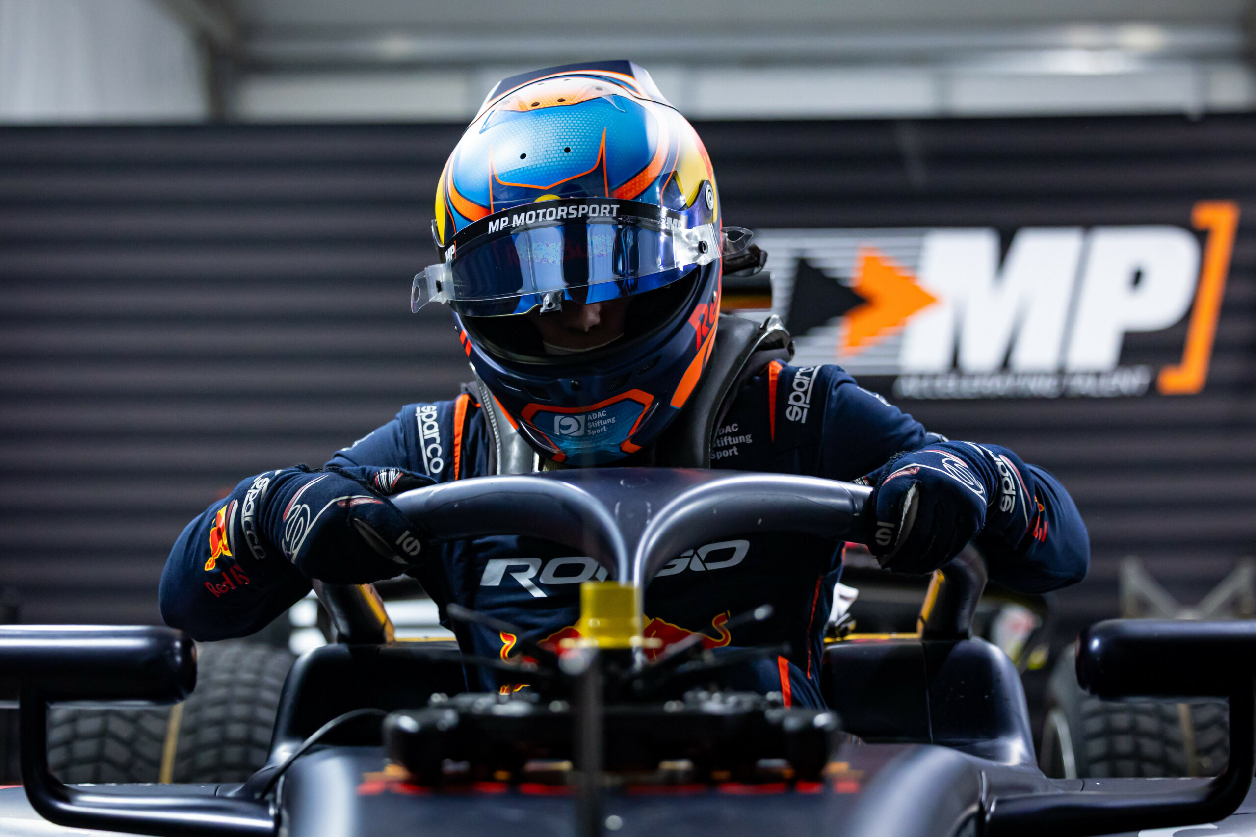 Ollie Goethe topped the Qatar Qualifying session to claim what would have been his maiden F2 pole position.