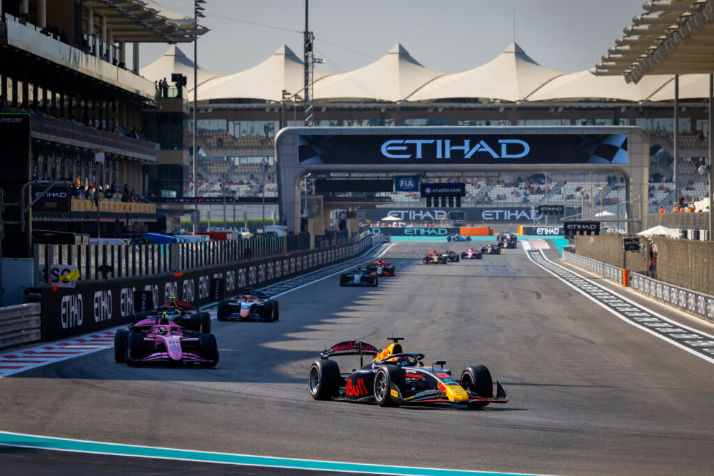 Goethe entered his first full F2 campaign in 2025 with high expectations. As a junior driver partnering Richard Verschoor at MP Motorsport.