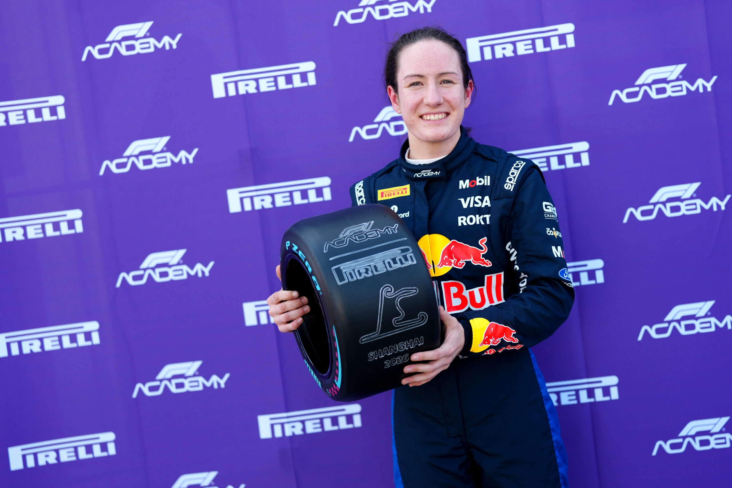 Alisha Palmowski secures maiden F1 Academy pole at Chinese GP, edging rivals as she targets the 2026 title.