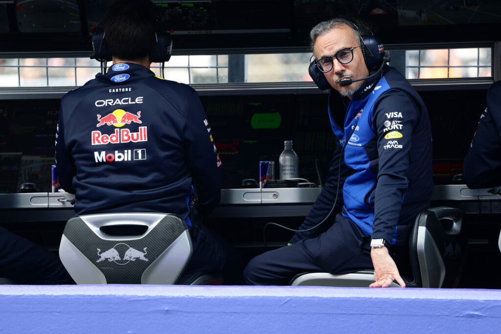 Red Bull boss Laurent Mekies proposes a return to flat-out F1 qualifying to eliminate energy "gaming" by the 2027 season.