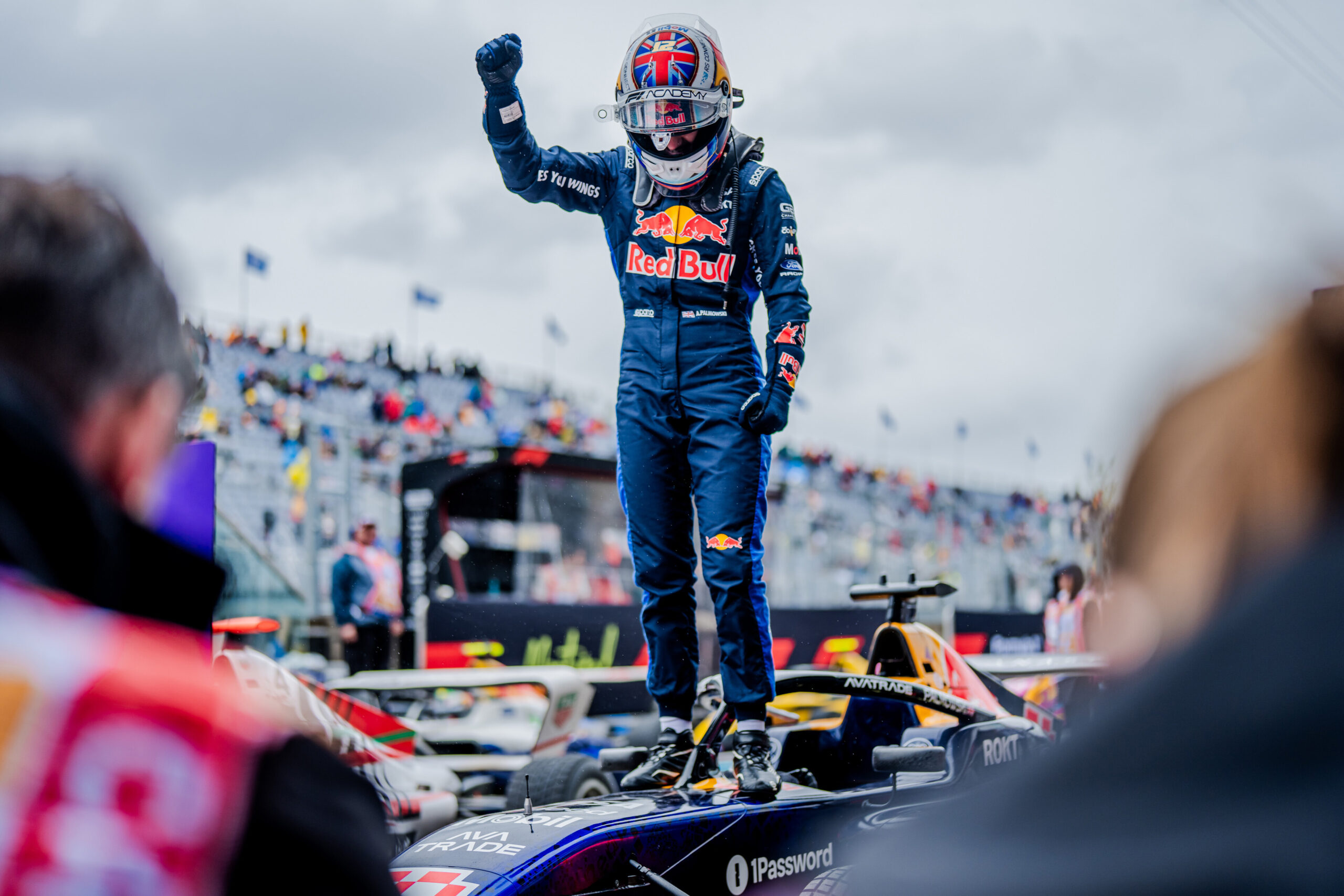 Palmowski extends F1 Academy lead after Canadian GP Feature Race as Campos Racing strengthens 2026 Teams’ Championship advantage.