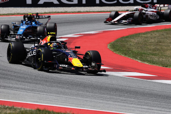 Hadjar: RB22 lacking in multiple areas following P6 in 2026 F1 Barcelona-Catalunya GP Isack Hadjar finished P6 in the 2026 F1 Barcelona-Catalunya GP following a terrible start to the race.