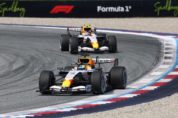 Arvid Lindblad, Liam Lawson, Racing Bulls, F1, Austrian GP, Radio