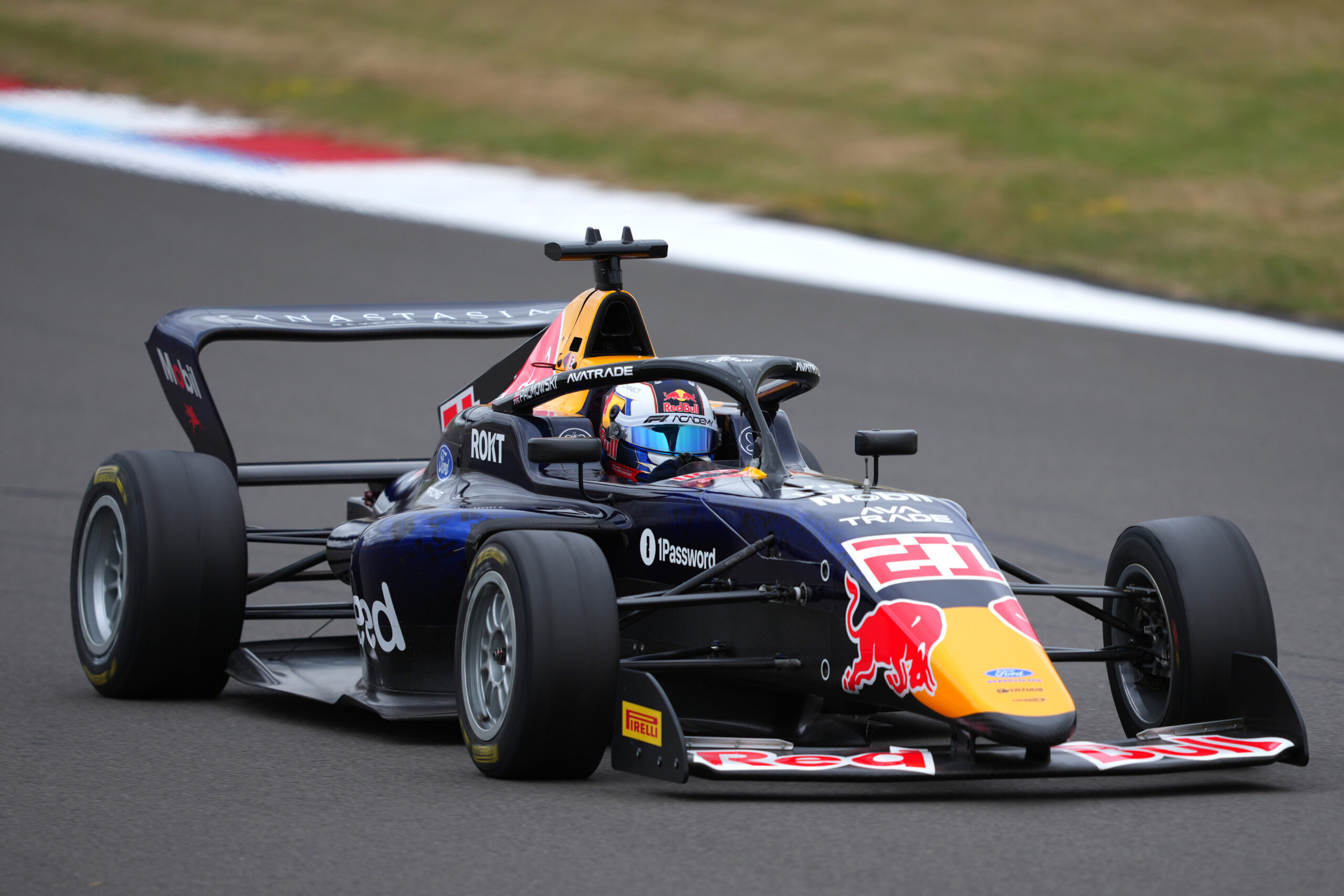 Red Bull-backed Alisha Palmowski sweeps second day of 2026 F1 Academy in-season test in Zandvoort.