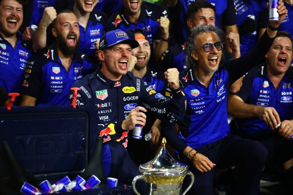 Verstappen analyses “very special” 2026 F1 Malaysia win KUALA LUMPUR, MALAYSIA - OCTOBER 04: Race winner Max Verstappen of the Netherlands and Oracle Red Bull Racing Laurent Mekies, Team Principal of Oracle Red Bull Racing and the Oracle Red Bull Racing team celebrate during the F1 Grand Prix of Bahrain in Malaysia at Sepang Circuit on October 04, 2026 in Kuala Lumpur, Malaysia. (Photo by Joe Portlock/LAT Images) // Getty Images / Red Bull Content Pool // SI202610040512 // Usage for editorial use only //