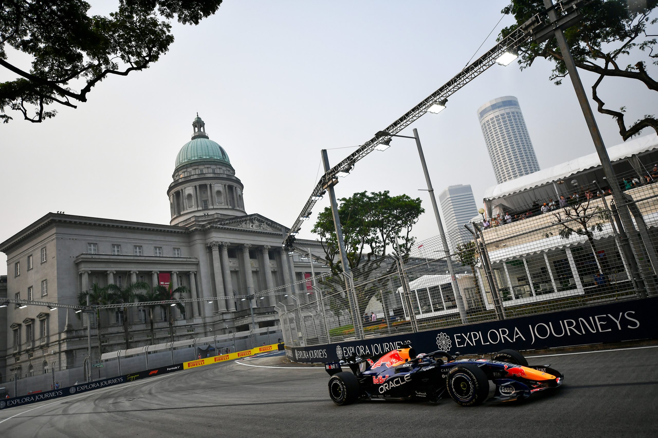Red Bull's Max Verstappen takes Sprint Qualifying pole at the 2026 F1 Singapore GP.