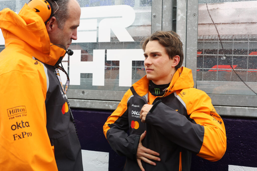 Oscar Piastri F1 2026 Bahrain testing