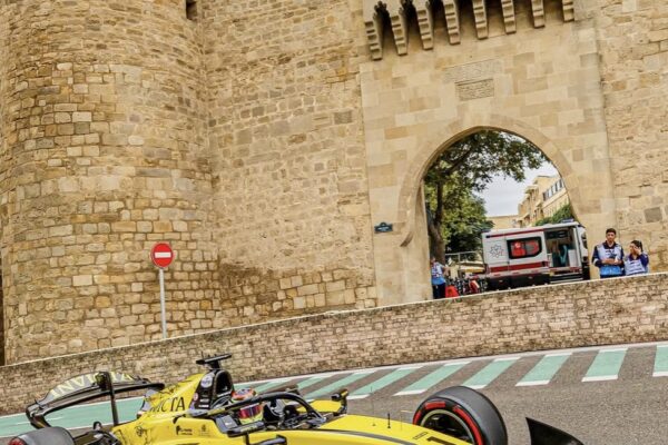 Leonardo Fornaroli takes P2 in the F2 Qualifying session in Baku