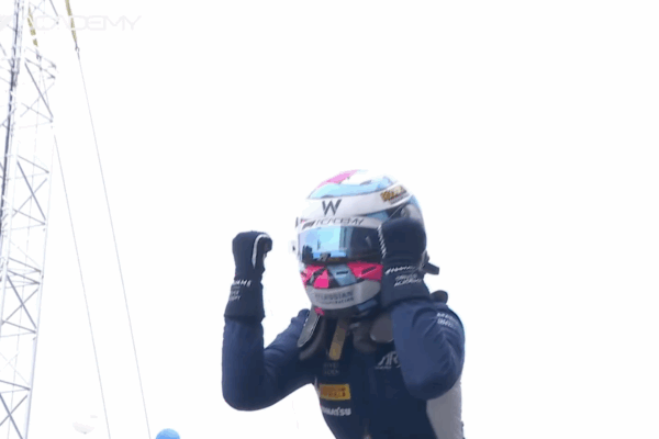 Lia Block wins her maiden F1 Academy Race in Race 1 in Singapore