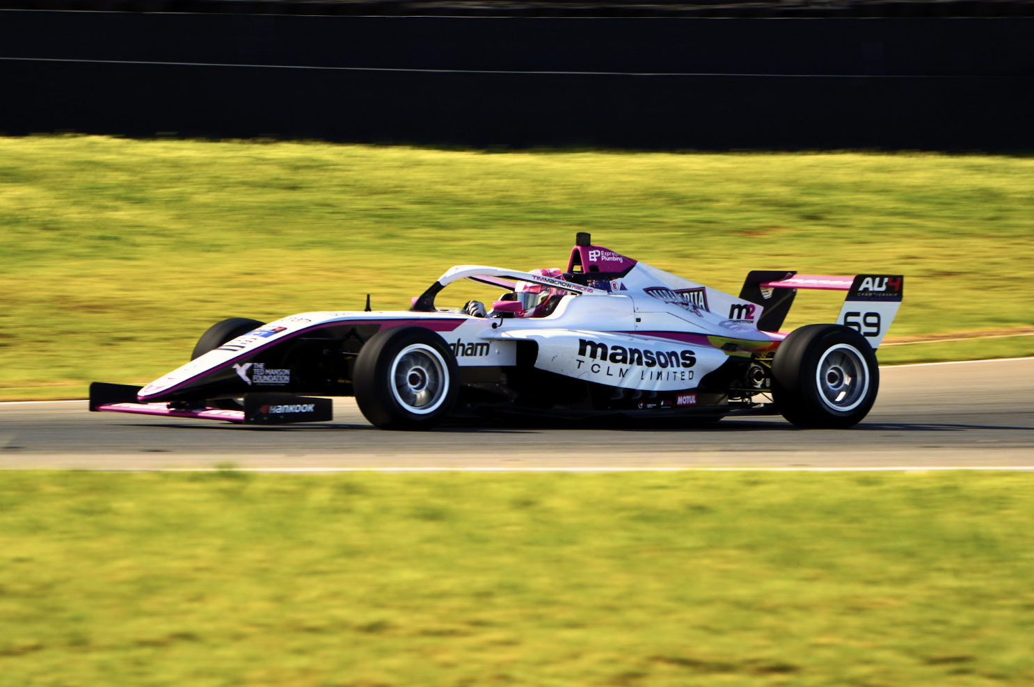 Manson takes the 2026 Australian F4 Gen2 lead while Culver moves ahead in Gen1 after a dramatic Round 4 at The Bend International Circuit.