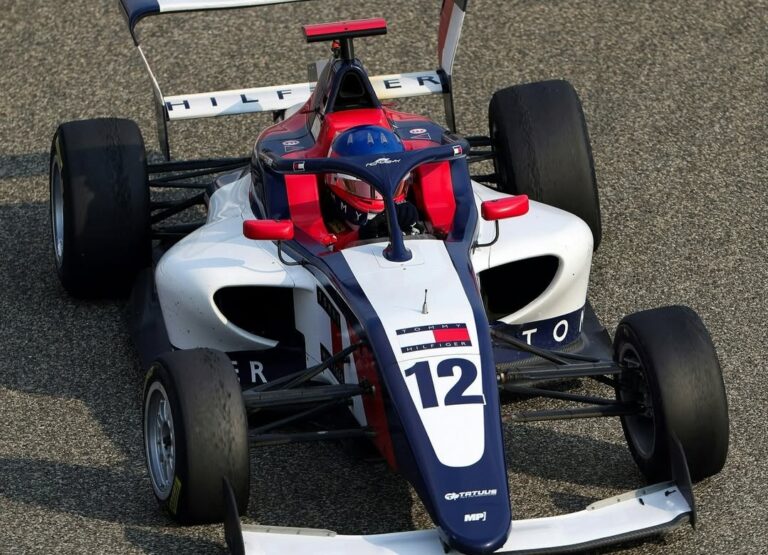 Alba Larsen on track during the F1 Academy Bahrain test