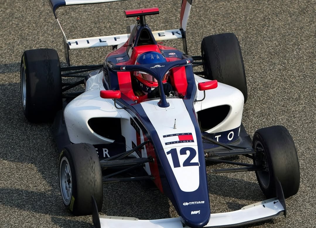 Alba Larsen on track during the F1 Academy Bahrain test