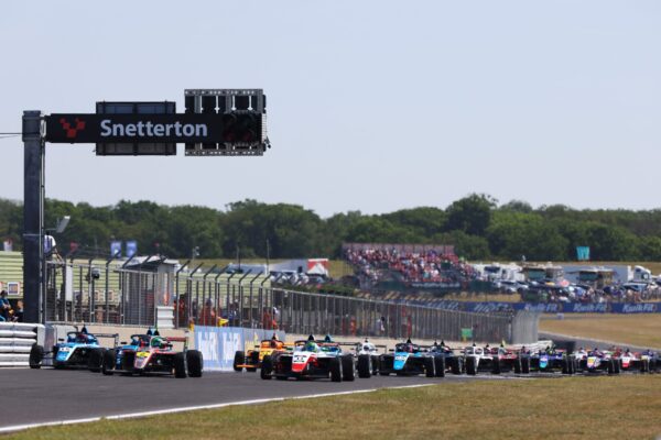 Wherrell and Jüngling lead JHR’s Snetterton sweep as Van Langendonck keeps the 2026 British F4 points lead.
