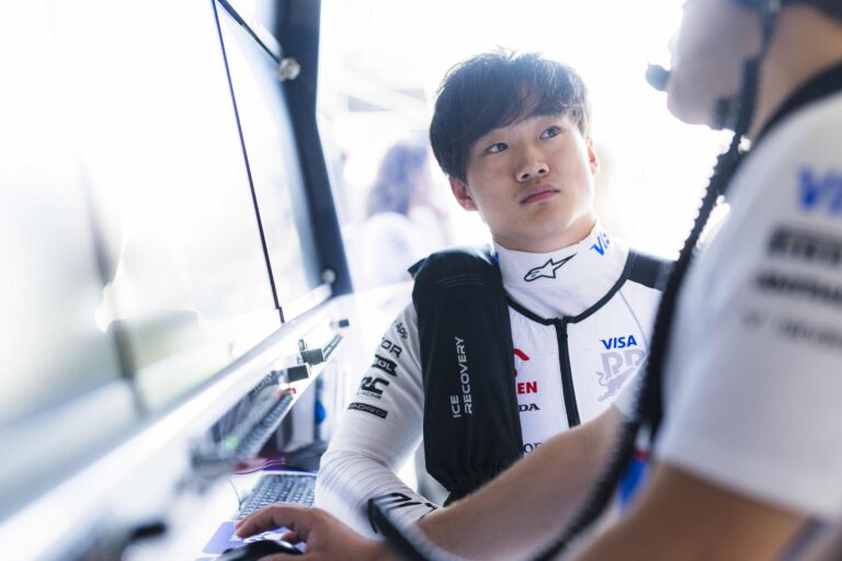 Yuki Tsunoda in the RB garage with his engineer