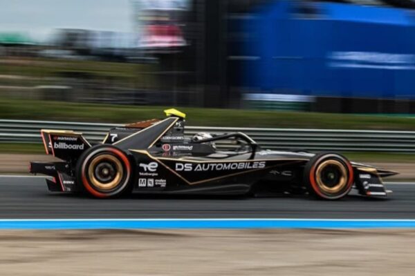 DS Penske Formula E Madrid race action featuring DS Automobiles