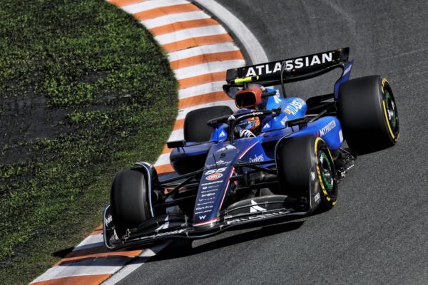 “Still time to reanalyse”: Williams submit right of review into Sainz F1 penalty from Dutch GP Carlos Sainz of Williams Racing during qualifying of the F1 Dutch GP