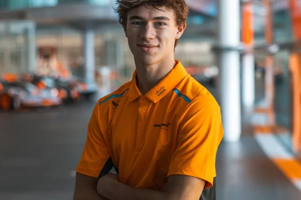 2025 F3 Brando Badoer, McLaren Team Kit