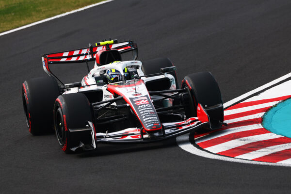 Ollie Bearman on track at the 2026 F1 Japanese GP, before his accident with Franco Colapinto.