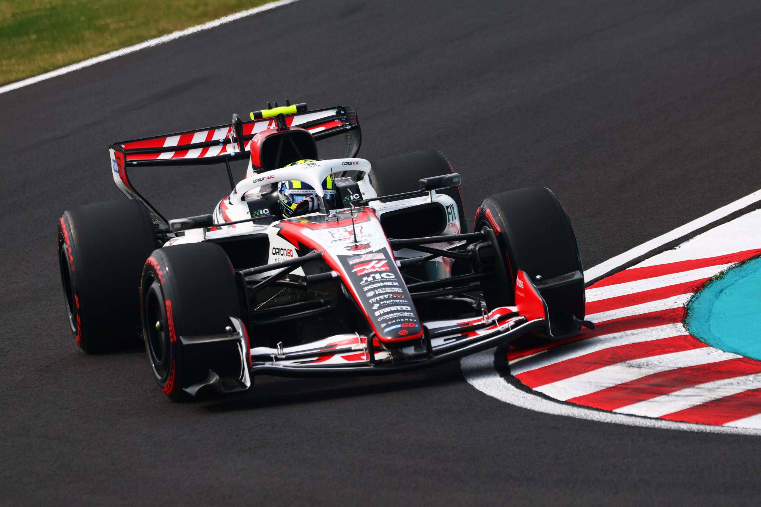 Ollie Bearman on track at the 2026 F1 Japanese GP, before his accident with Franco Colapinto.