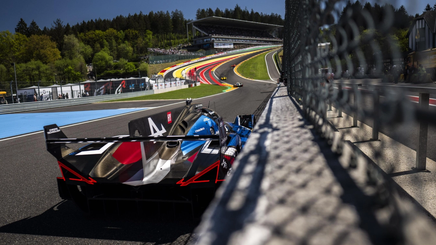 Alpine explores options for A424 beyond WEC exit, while pausing hydrogen plans and eyeing future partnerships.