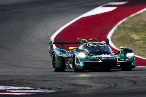 Harry Tincknell led WEC Lone Star Le Mans FP3 by 0.004s for Aston Martin, while VISTA AF Corse put Ferrari fastest in LMGT3.