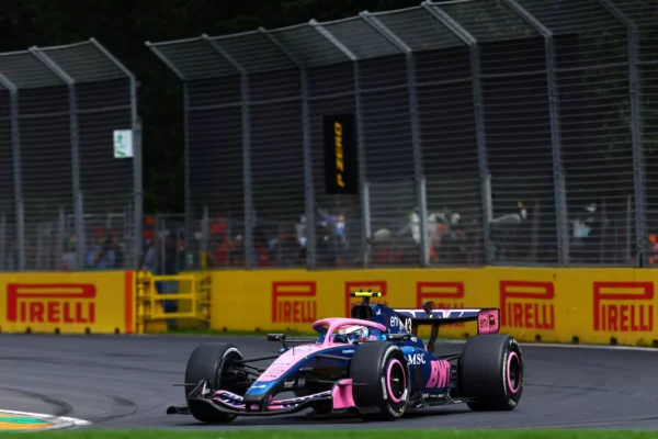 Franco Colapinto Alpine F1 2026 Australian GP racing at Albert Park