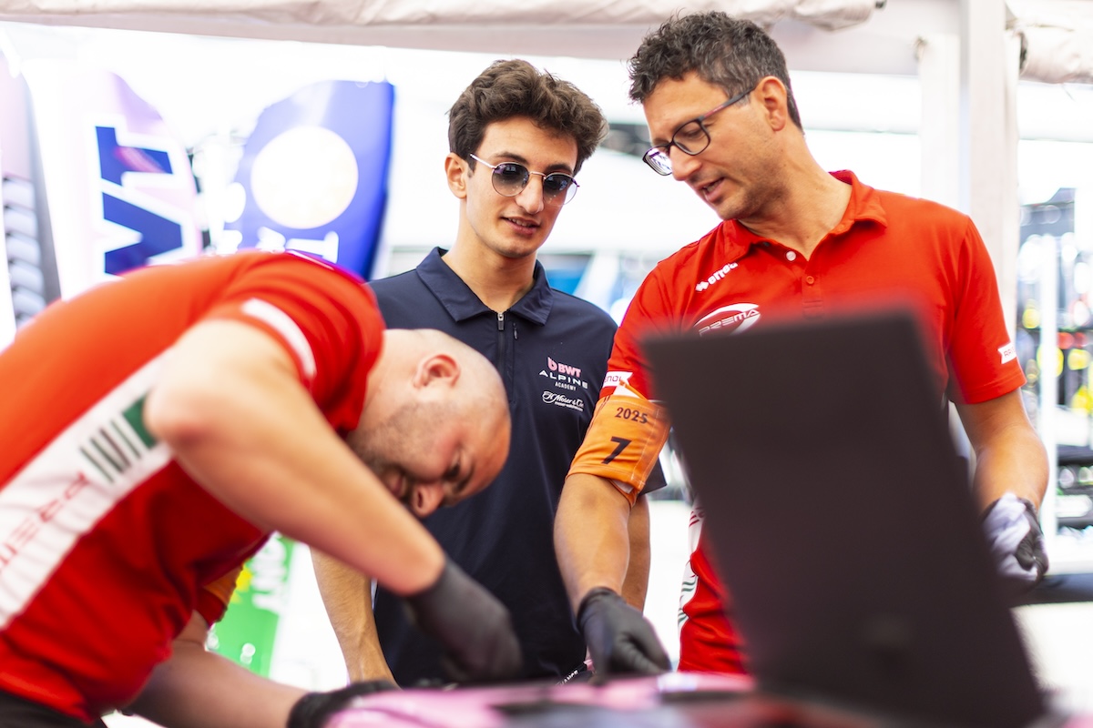 Gabriele Minì with Prema Racing team during the 2025 F2 Hungarian GP, in the garage