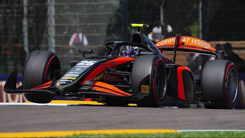 Rafael Villagómez, Van Amersfoort Racing, F2 2025, P3 in Barcelona Sprint