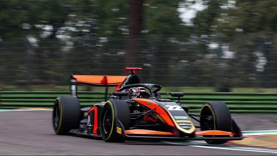 Bruno del Pino reflects on his F3 season and looks forward to 2026 with Van Amersfoort Racing, sharing insights from recent testing.