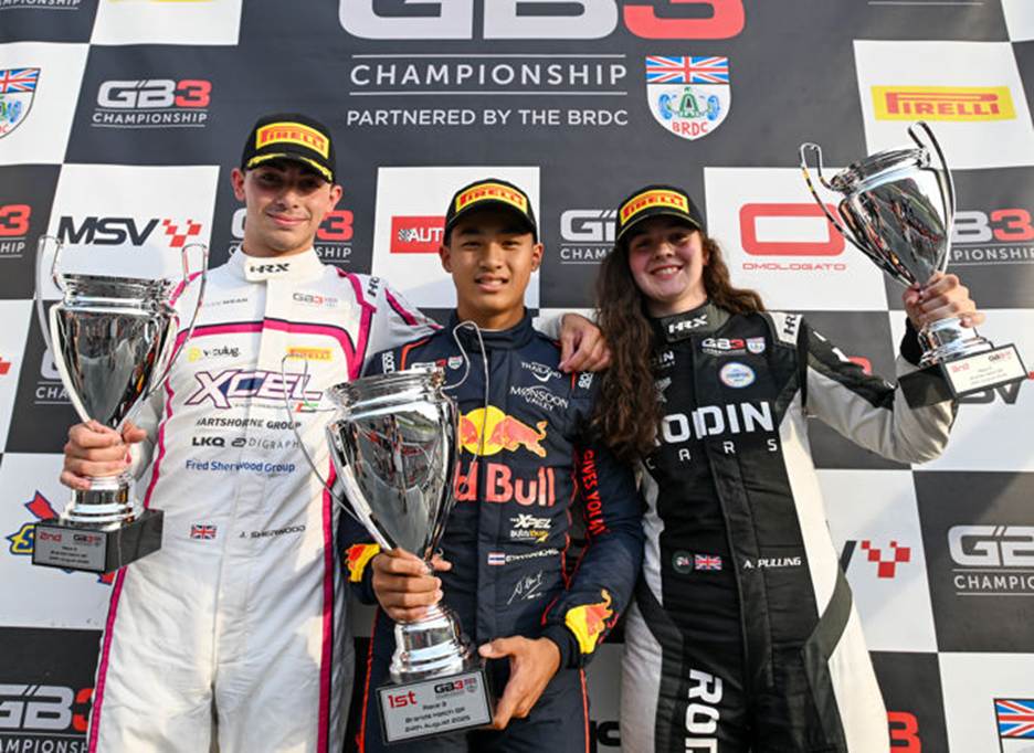 Xcel Motorsport’s strong GB3 debut sees Heuzenroeder and Sherwood lead the team to success. The UAE team aims to challenge for the title in 2026.