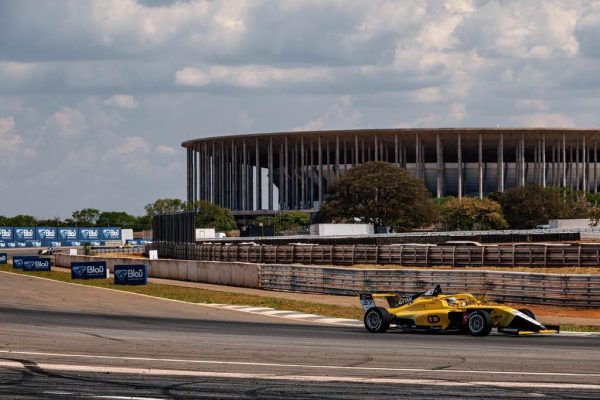 2026 | Brazilian F4 | Brasília (Round 4) | Summary | Arnaudo extends championship lead with Brasília double Fausto Arnaudo wins twice on 2026 Brazilian F4 Brasília debut to extend his points lead, while Bernardo Gentil claims Race 2.