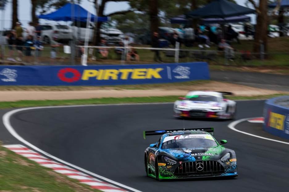 Waters stars in final practice as BMW, Audi and Mercedes-AMG trade pace in dramatic 2026 IGTC Bathurst build-up.