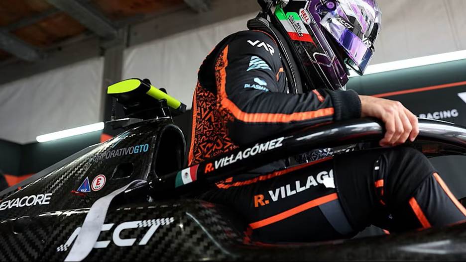 Rafael Villagómez targets a consistent 2026 F2 season with Van Amersfoort Racing after strong 2025 form and steady progress.