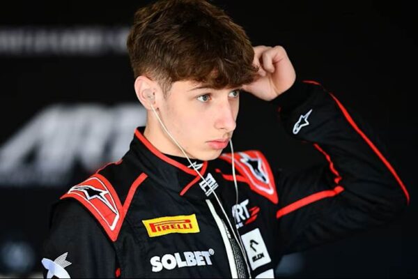 Maciej Gładysz impresses on 2026 F3 debut in Melbourne with P5, showing strong pace, composure and a clear focus on consistency.