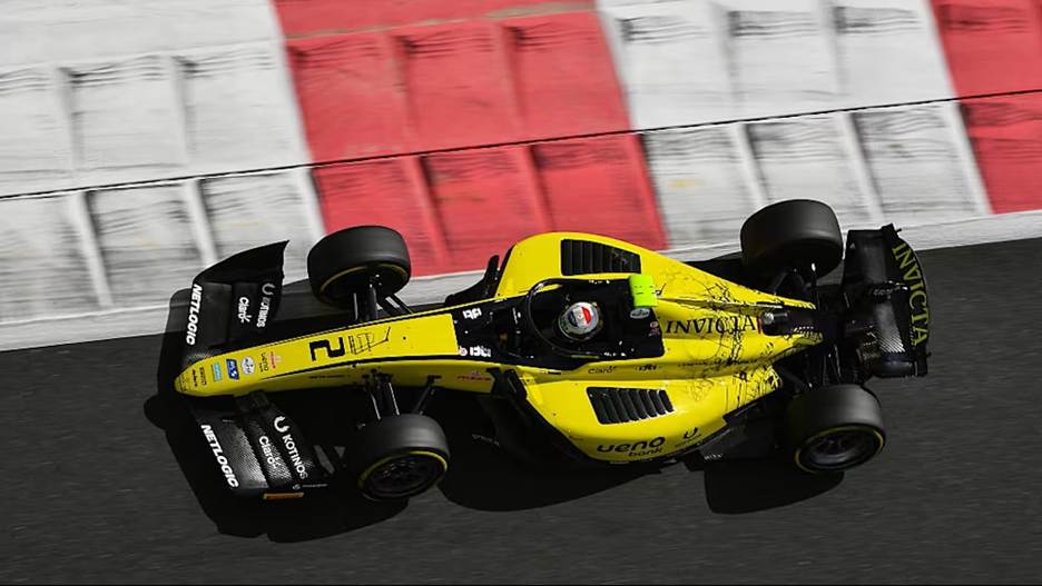Joshua Dürksen discusses adapting to new F2 circuits, simulation preparation, and confidence ahead of the 2026 Miami race weekend.