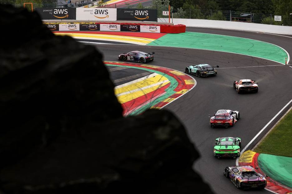 CrowdStrike 24 Hours of Spa reveals 70 GT3 cars, 10 manufacturers, a new Superpole format and major names chasing victory in 2026.